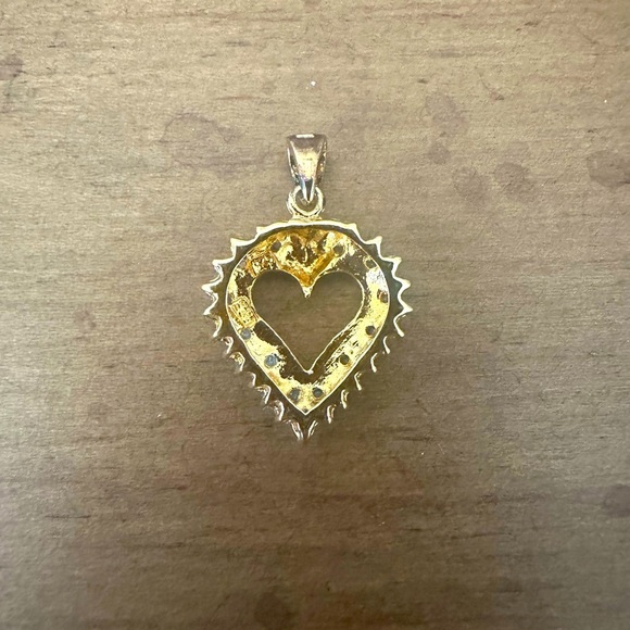 Gold Plated Heart Pendant with faux Diamonds - Picture 3 of 4